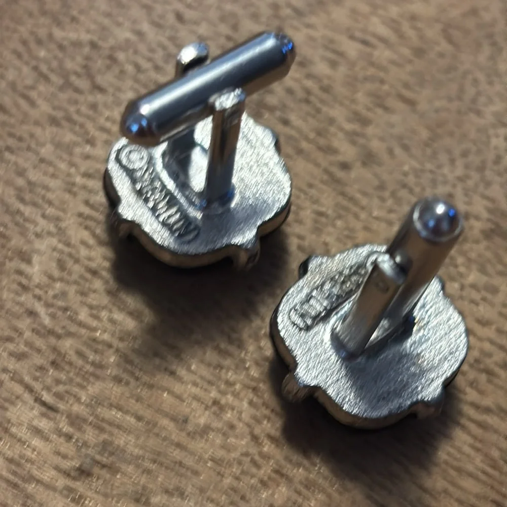 Vintage Sarah Coventry hematite silver tone cufflinks